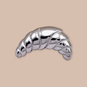 Sculpted Crescent Silver Brooch – CM JENT – Vintage 1980s